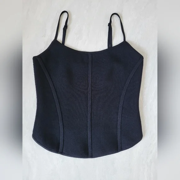 ARITZIA Sculpt Knit boustier camisolein black - Picture 11 of 12